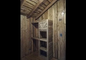 Wonderful rustic cabin 2, with native logs, on the banks of the Trancura River