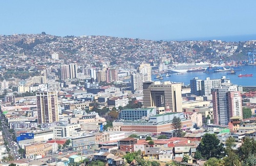 Valparaiso Apartment | 3Exclusive, fully furnished apartment with ocean view in a World Heritage Site