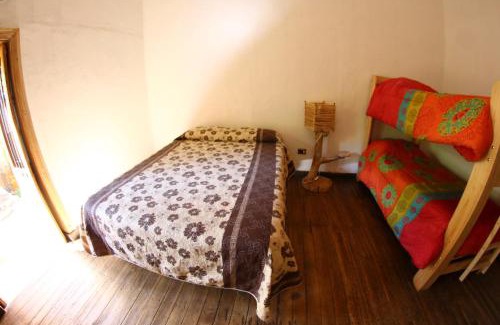 Pisco Elqui Hostel | Cabaña hostal Ema