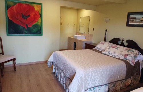 Santa Cruz House | Cordillera Inn