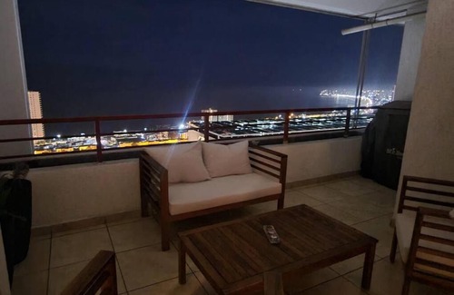 Iquique Apartment | Depto, hermosa vista al mar. Con estacionamiento.