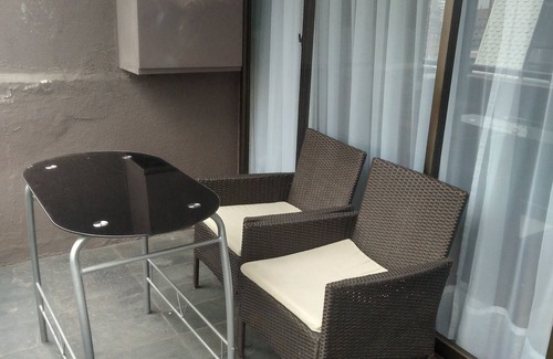 El Golf Apartment | El Golf suite apartment with parking