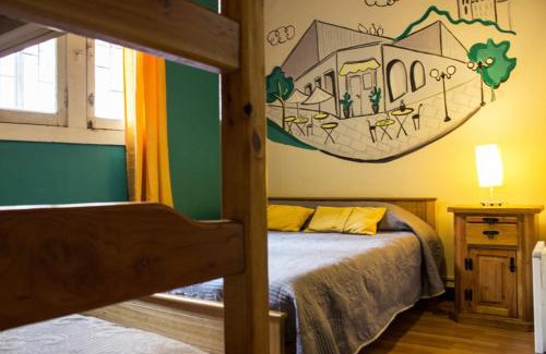 Lastarria Hostel | Hostal Forestal