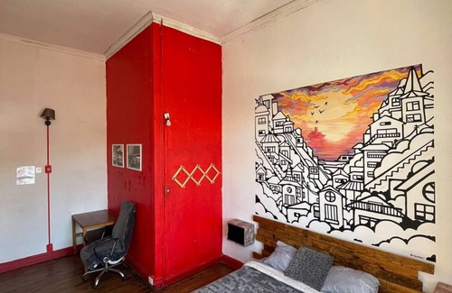 Cerro Alegre Hostel | Hostel ∙ 8 guests
