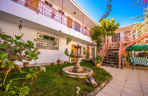 Caldera Hotel | Hotel ∙ 8 guests