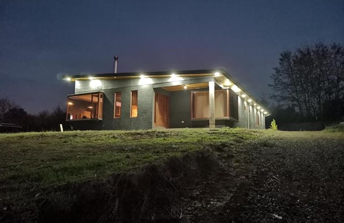 Yungay House | Los Acacios