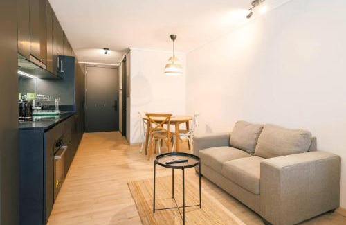 Las Condes Apartment | Moderno Studio, cercano a centros de ski, clínicas y universidades