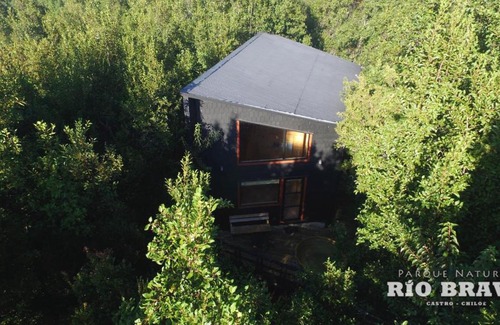 Castro Cabin | Parque Natural Rio Bravo Lodge
