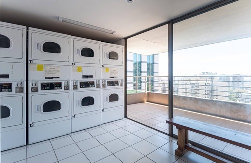 Bellas Artes Apartment | Urban Burgundy - 1BR, Metro, Wifi, TV