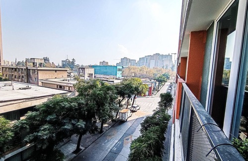 Downtown Santiago Apartment | Vistas del Paarque Almagro 511