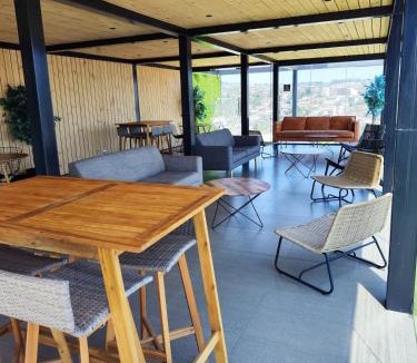 Placeres Apartment | 124 Spacious studio with a view