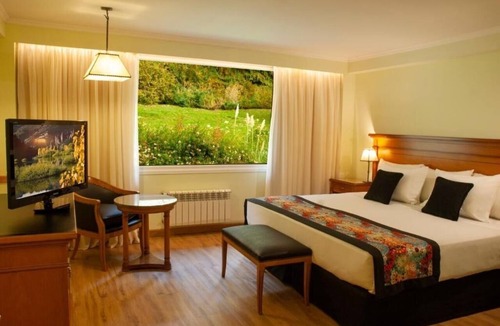San Carlos de Bariloche Hotel | 2 Mountain Getaways w/Breakfast, Indoor Pool & Near Civic Center
