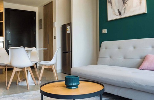 Santiago Apartment | 2BR/1BA Apartment Perfect for Families with Pool!
