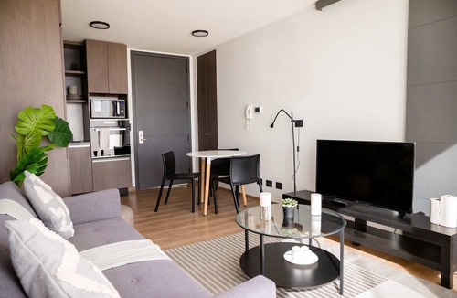 El Golf Apartment | 2BR Oasis in Las Condes Ready for Relaxation