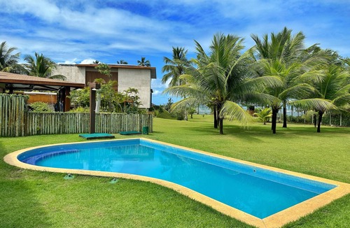 Praia do Forte House | 4 suites house in front of the sea