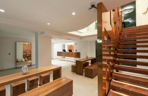El Golf Hotel | 45 by Director