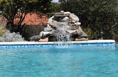 La Falda House | 5 Senderos