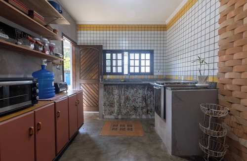 Jardim Veneza House | A peaceful retreat with a private suite and Wi-Fi in Peruíbe