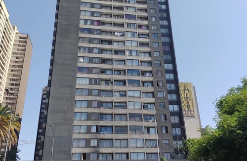 Las Rejas House | A10 Nice apartment up to 3 pax, metro at the door