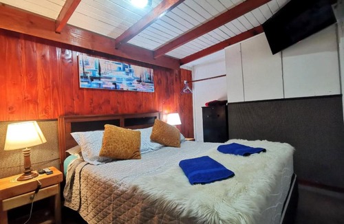 Villarrica House | Acogedora cabaña central a pasos del lago