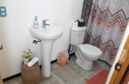Pudahuel Hostel | Aero Hostal Cerca aeropuerto