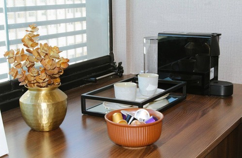 Jardim Paulista Apartment | Air conditioning, pool, bed linens and towels