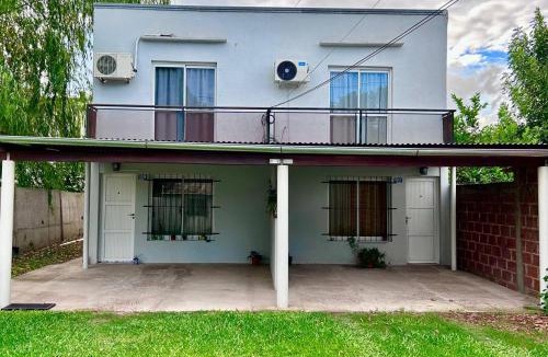 Villa Elisa Apartment | ALOJAMIENTO MONI
