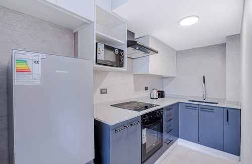 El Golf Apartment | Alto Vitacura II - AC & City Views