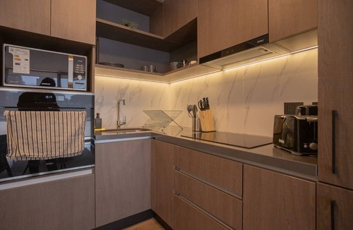El Golf Apartment | Amazing space steps from the metro