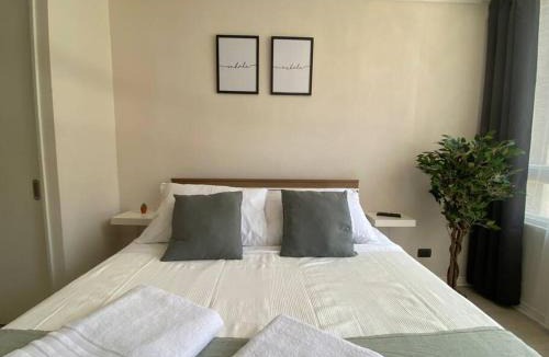Las Rejas Apartment | Amplio Departamento de 2D/2B