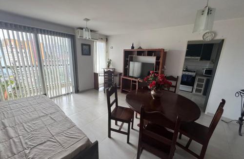 Barrio Centro Apartment | Amplio y Luminoso Departamento Arenales