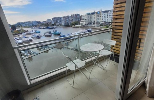 Nordelta Apartment | Apart Departamento con balcon al rio en condominio de la bahia de Nordelta loft