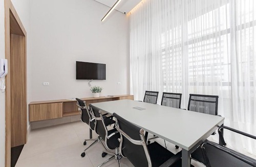 Matriz Apartment | Apartamento 807 - All Batel · Apto no Centro p/2 | A/C, Academia & Piscina