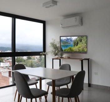 San Salvador de Jujuy Apartment | Apartamento completo con ventanal y vistas
