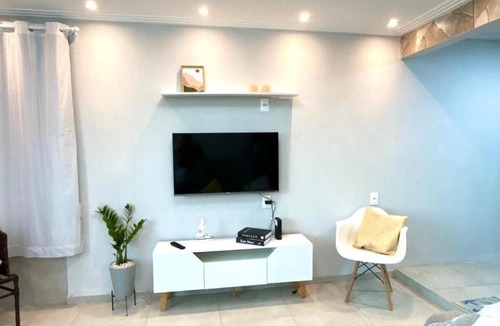 Boca do Rio Apartment | Apartamento Elegante com Varanda e Vista para o Mar em Frente ao Centro de Convenções