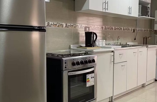 Pinto Apartment | Apartamento Familiar con Piscina y Áreas Verdes