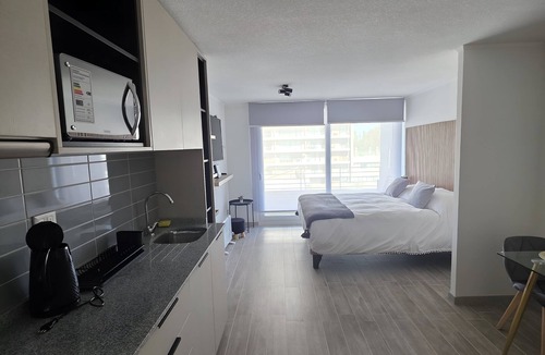 Downtown Santiago Apartment | Apartment in Santiago, Movistar Arena, Club Hípico with Terrace