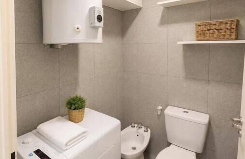 Comuna 8 Apartment | Apartment with a view of the lake | Olympic District