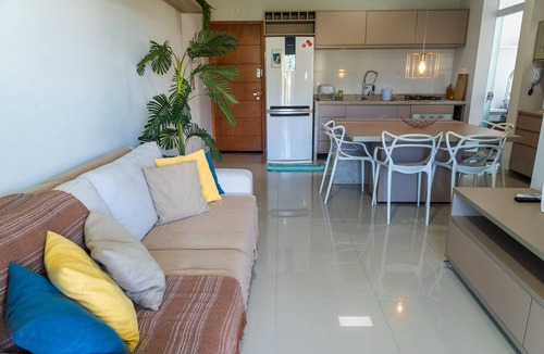 Toninhas Apartment | Apto com Garagem a 600m da Praia das Toninhas