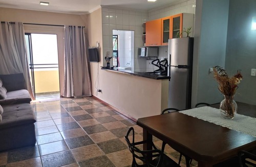Toninhas Apartment | Apto Confortável em Ubatuba a 4 Min da Praia das Toninhas com Wi-Fi e Garagem