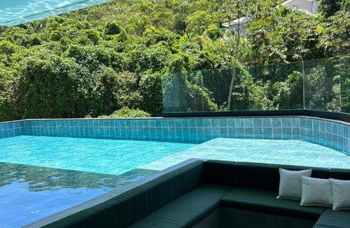 Bombas Apartment | Apto Novo a 200 m da praia de Bombas - piscina e jacuzzi aquecidas, academia, área de lazer