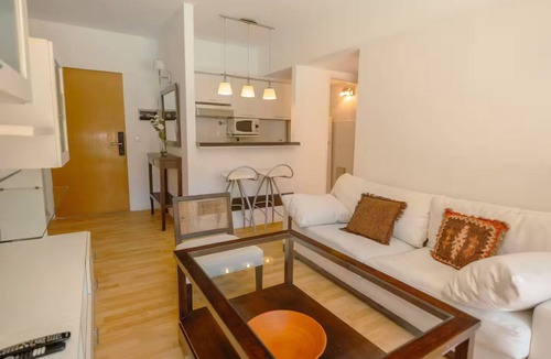 San Telmo Apartment | Luminoso departamento en Madero con vista a pileta