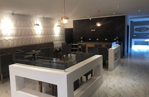 Federal Apartment | Ayres Inn