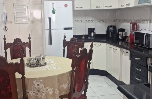 Embare Apartment | Beachfront, 2 bedrooms, full air conditioning, cable TV, Wi-Fi, fully equipped kitchen.