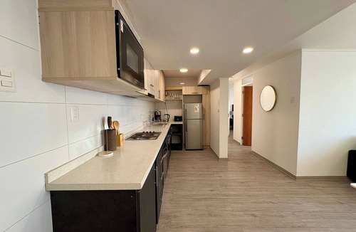 Vina del Mar Apartment | Beachfront Apartment w/Ocean Views & Free Parking