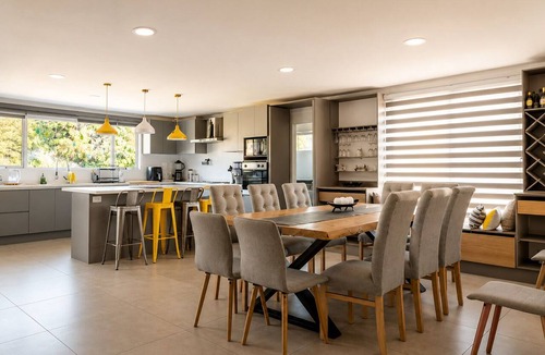 Padre Hurtado House | Beautiful, modern, and bright home in Parcela de Agrado