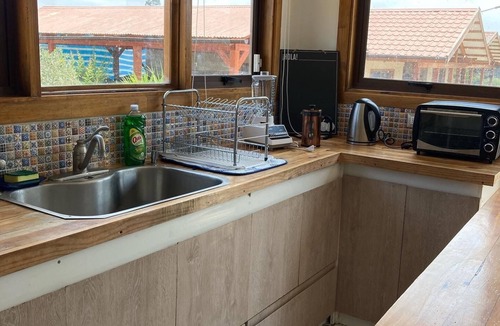 Limache Cottage | Beautiful spacious and bright country house with large windows