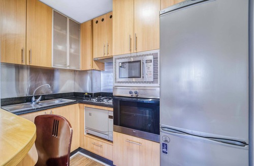 El Golf Apartment | Blue Pink Home - Wifi & Gym near Escuela Militar