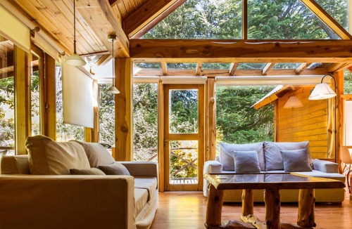 Villa La Angostura Ski Chalet | BOG Arken - Casa junto al río