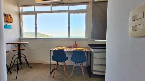 Embare Apartment | Book Santos Apê 904 Embaré - Vista mar, pé na areia